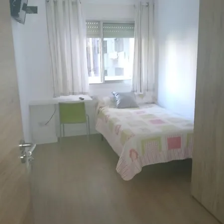 Piso Traviesas Vigo
